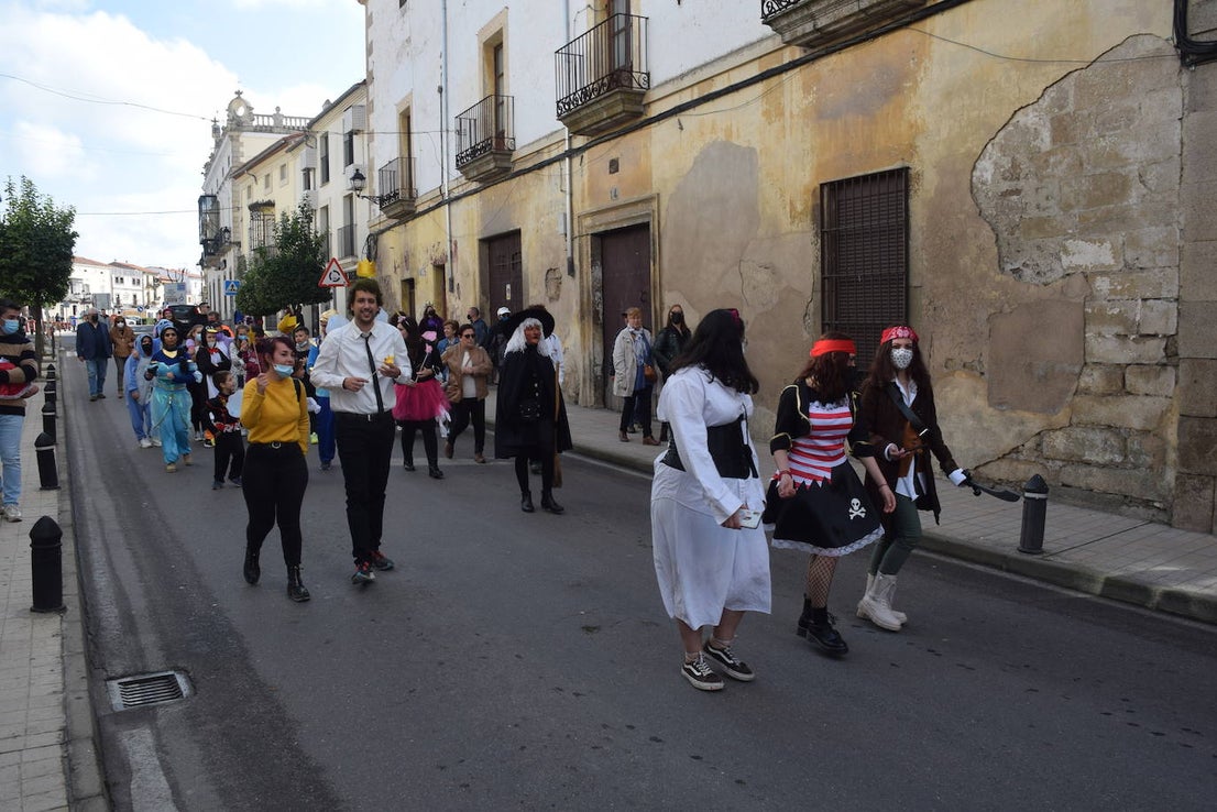 Fotos: Desfile y concurso de comparsas