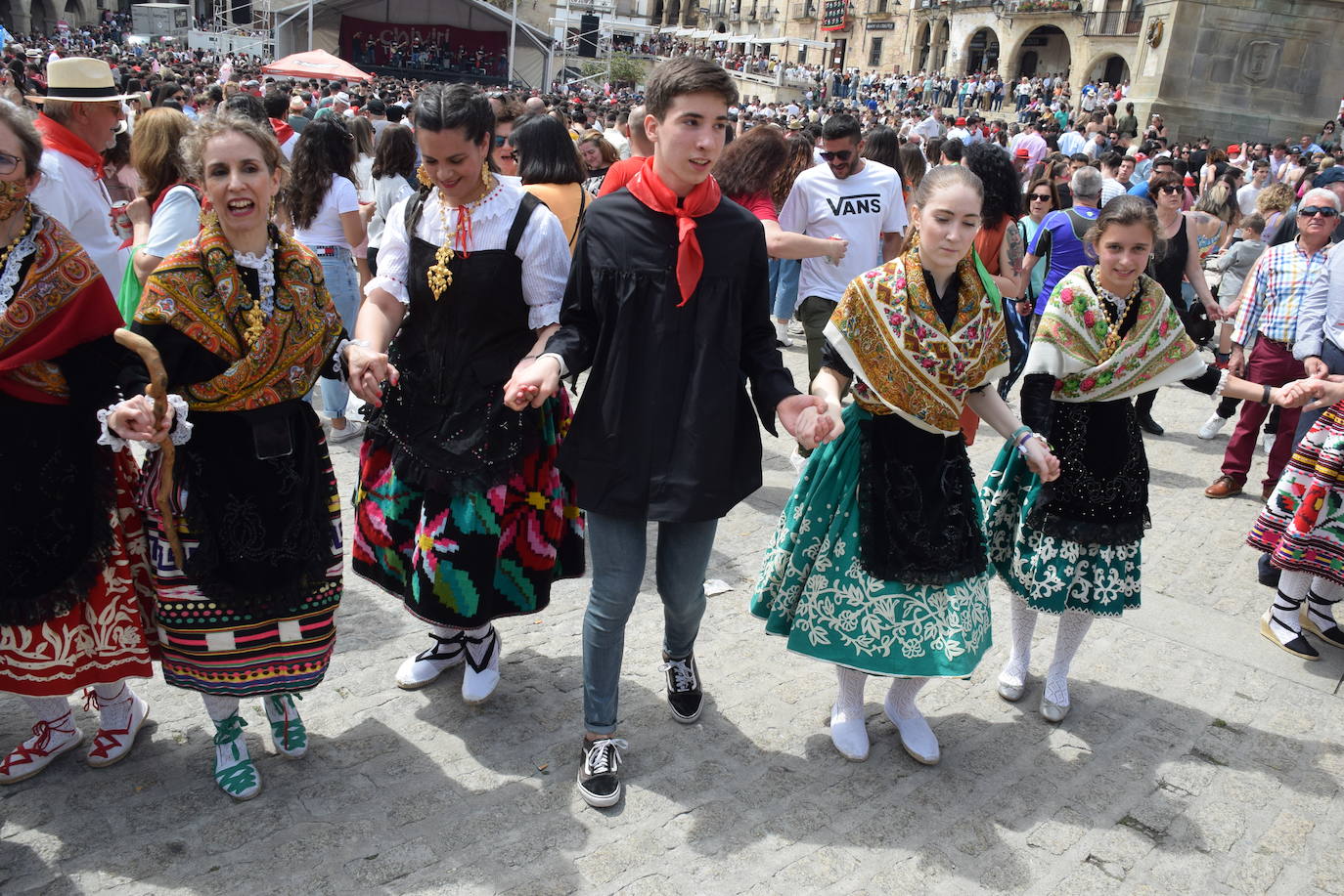 Fotos: Multitudinario Chíviri