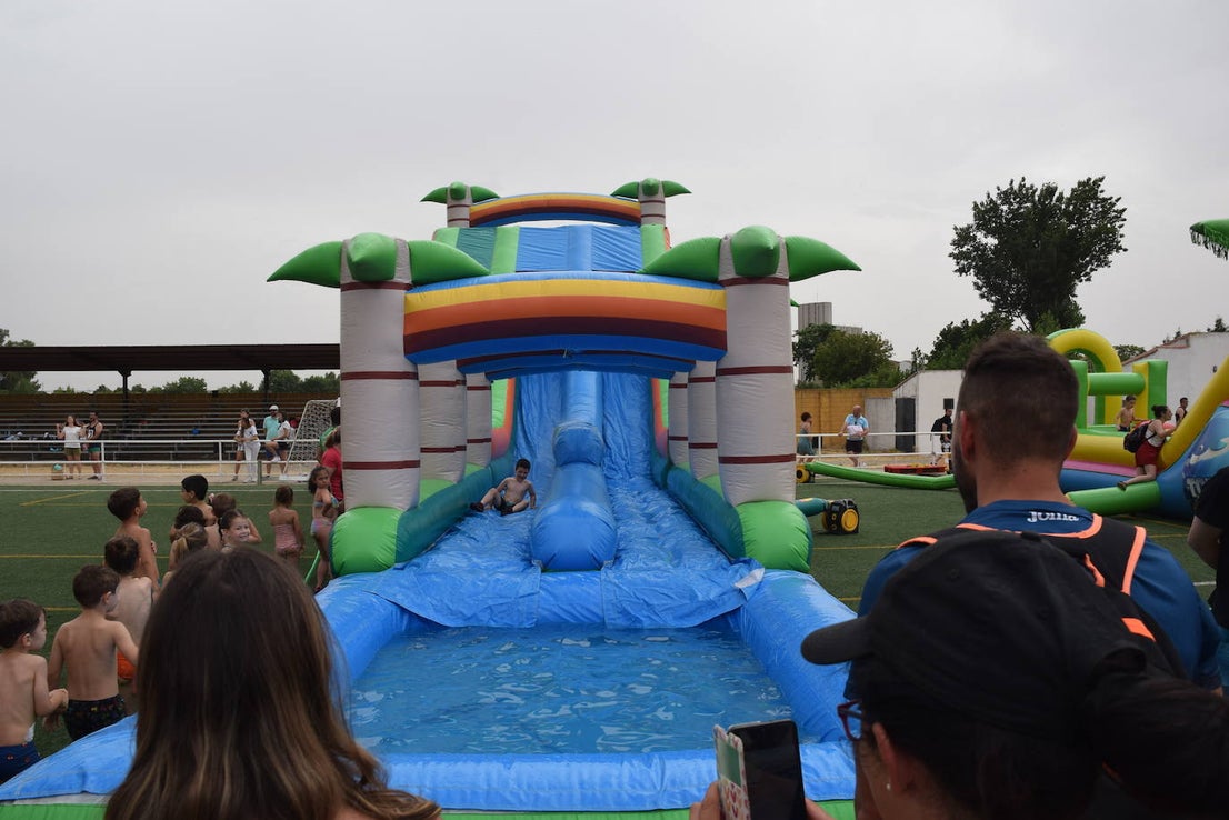 Fotos: Diversión en las escuelas deportivas municipales
