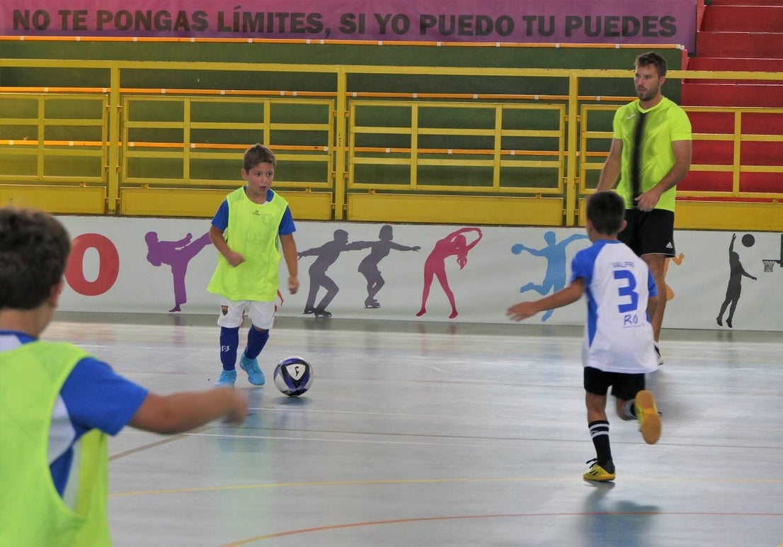Torneo de 24 horas fútbol sala, de distintas categorías 