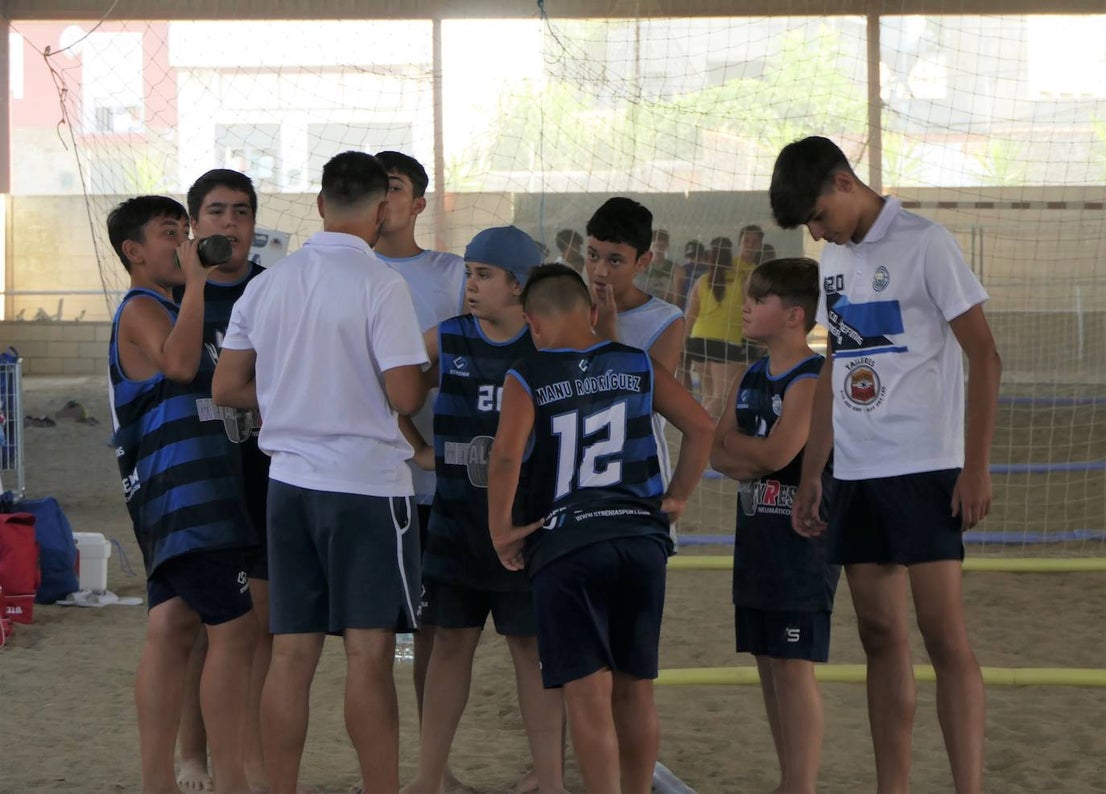 Fotos: II edición del torneo de balonmano playa 'Ciudad de Trujillo'