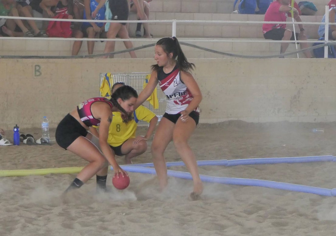 Fotos: II edición del torneo de balonmano playa 'Ciudad de Trujillo'