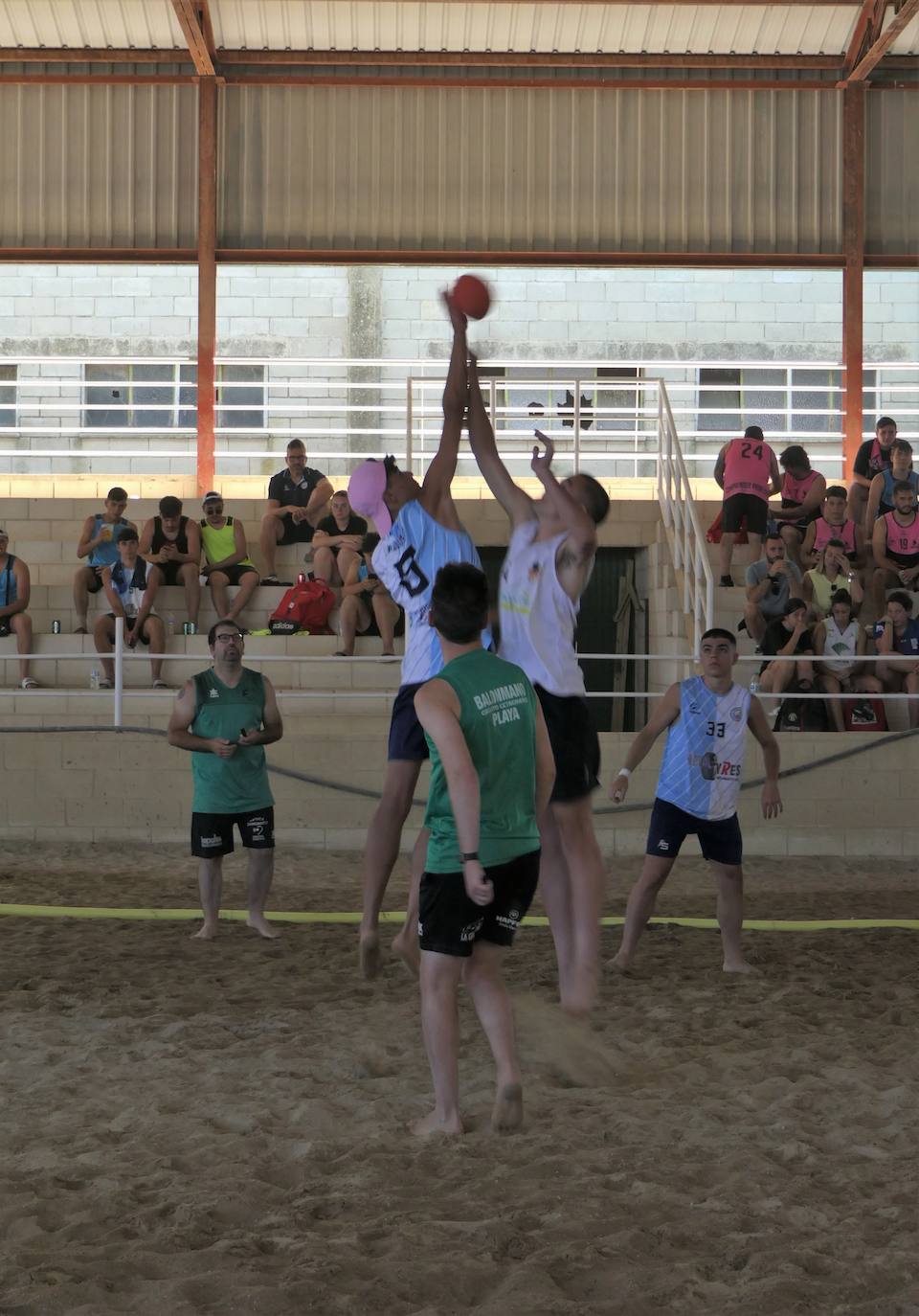 Fotos: II edición del torneo de balonmano playa 'Ciudad de Trujillo'
