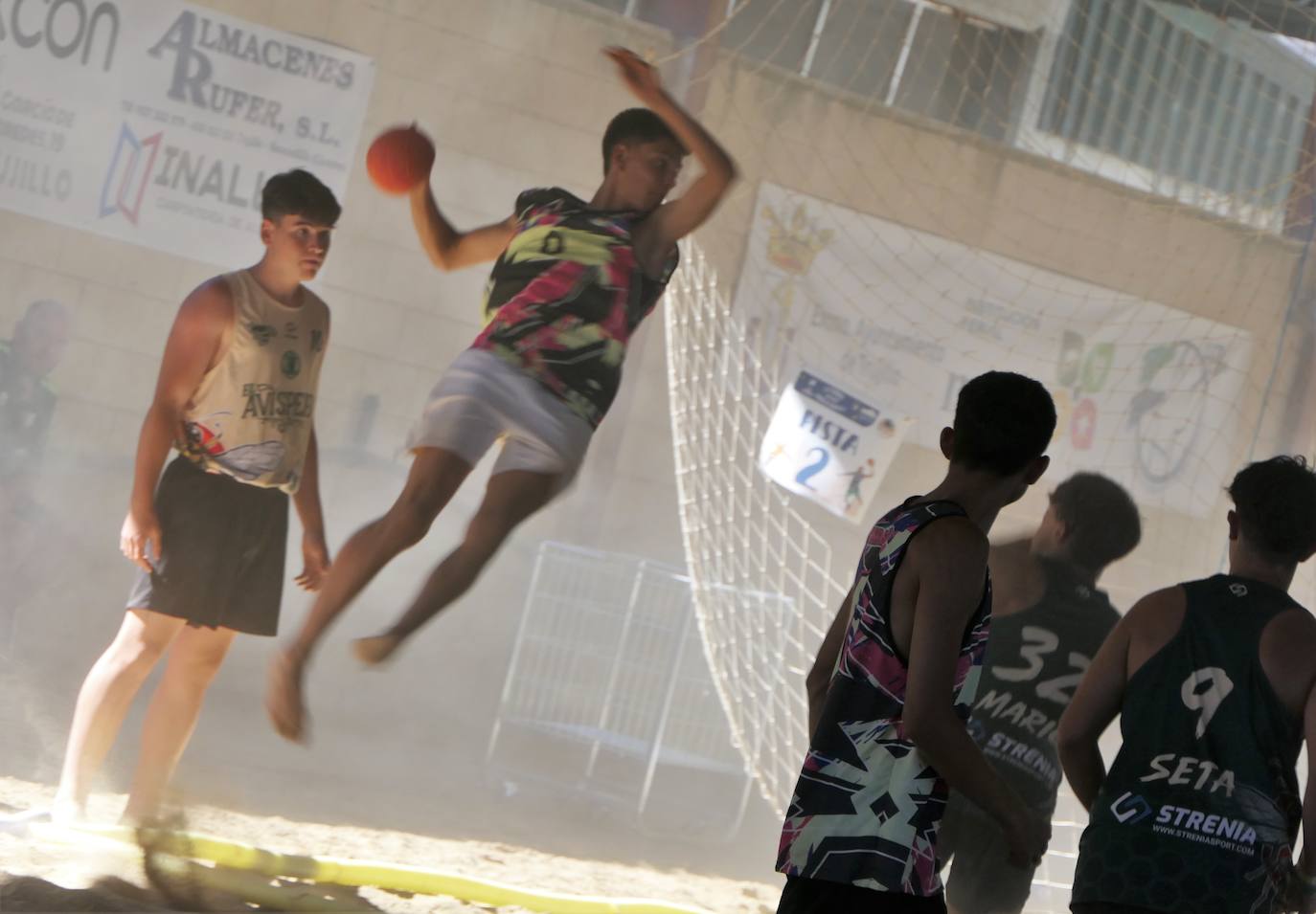 Fotos: II edición del torneo de balonmano playa 'Ciudad de Trujillo'