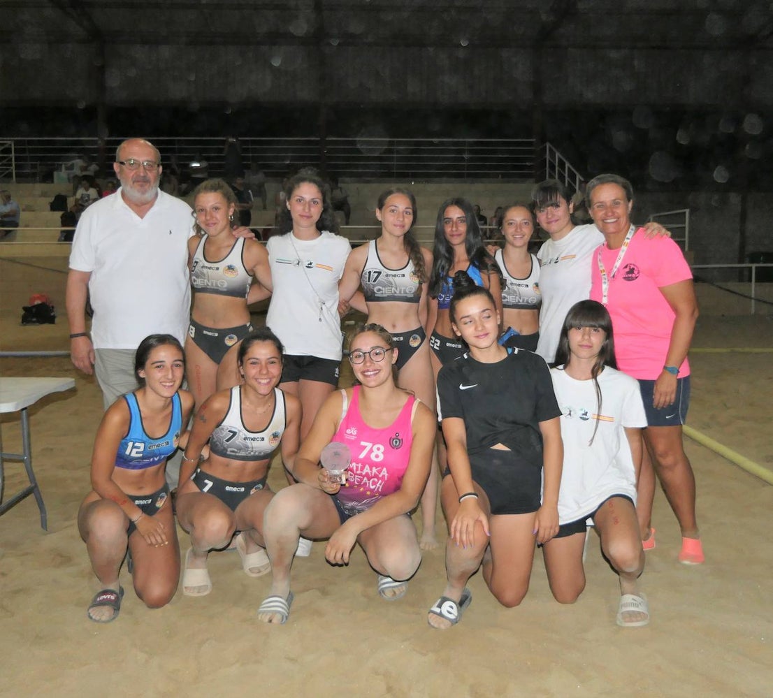 Fotos: II edición del torneo de balonmano playa 'Ciudad de Trujillo'