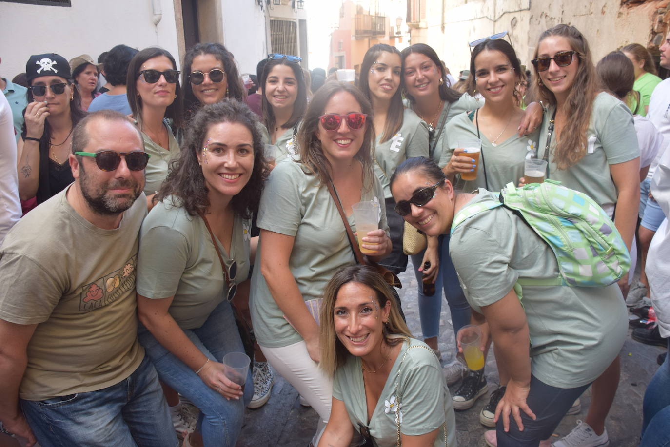 Fotos: Gran ambiente en la jornada de la capea de las mujeres