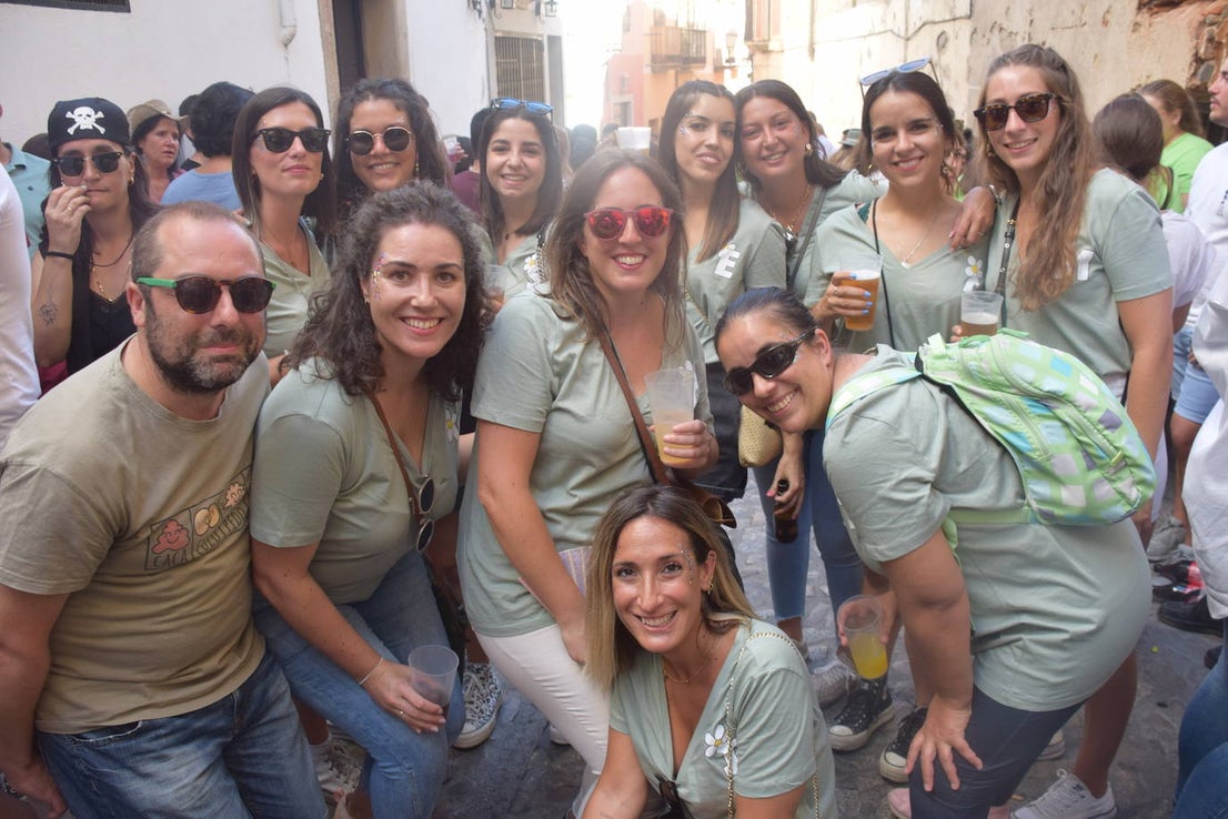Fotos: Gran ambiente en la jornada de la capea de las mujeres