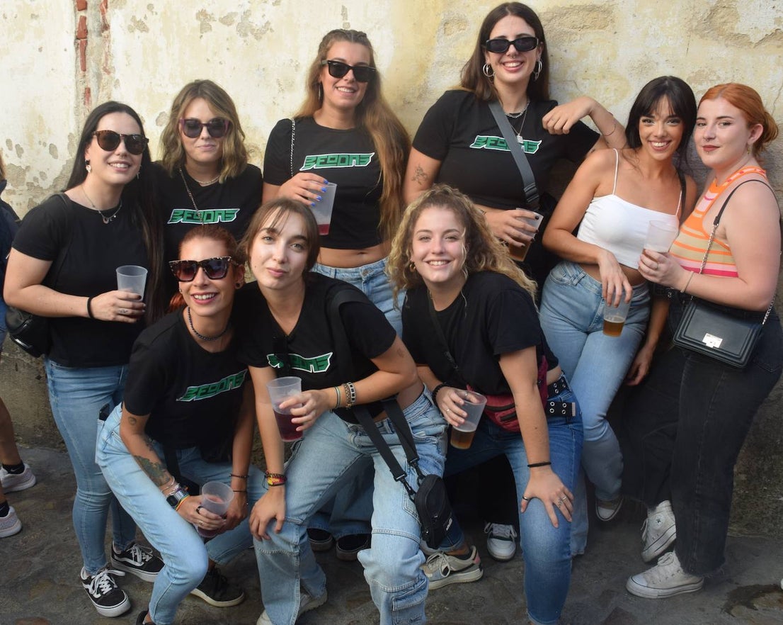 Fotos: Gran ambiente en la jornada de la capea de las mujeres