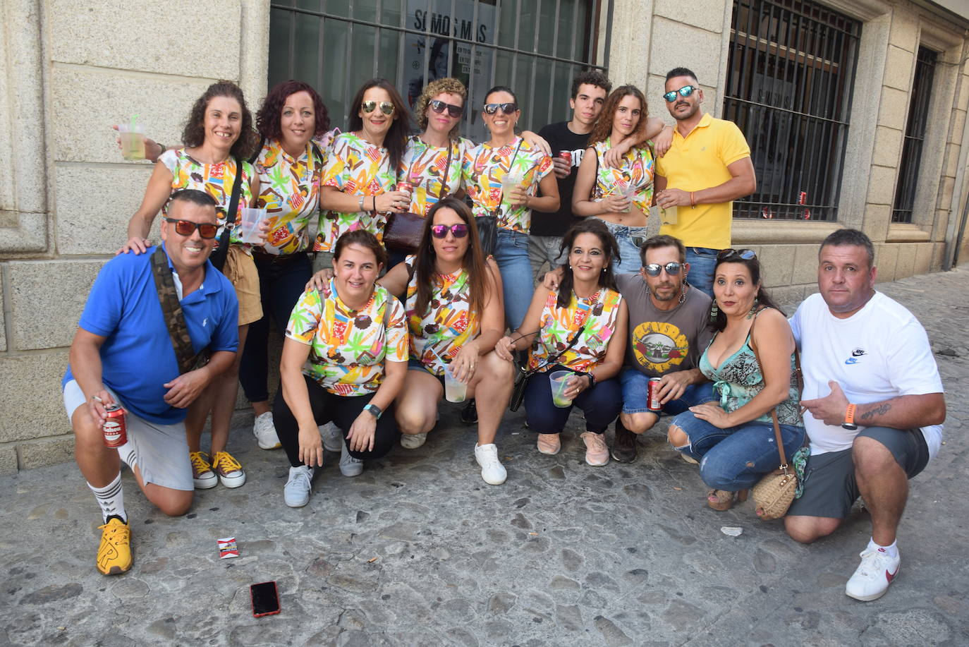 Fotos: Gran ambiente en la jornada de la capea de las mujeres