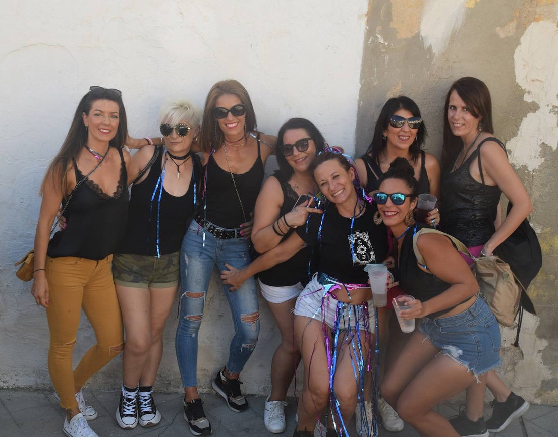 Fotos: Gran ambiente en la jornada de la capea de las mujeres