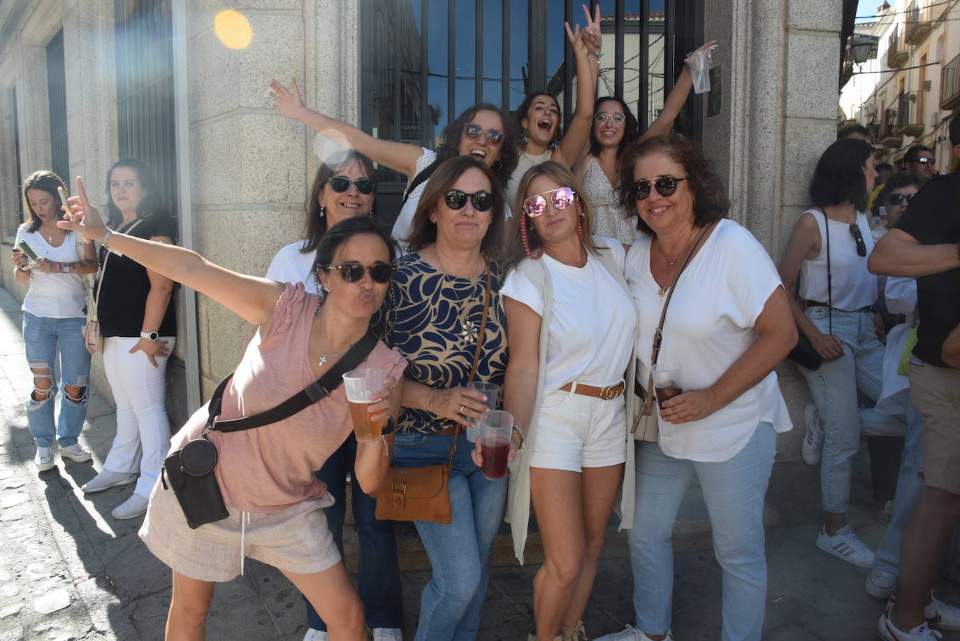 Fotos: Gran ambiente en la jornada de la capea de las mujeres