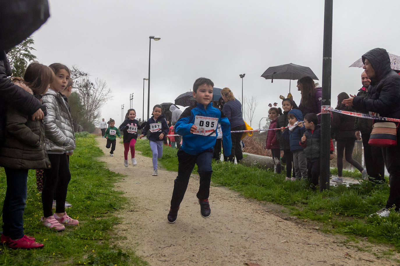 Fotos: I edición de la San Silvestre escolar