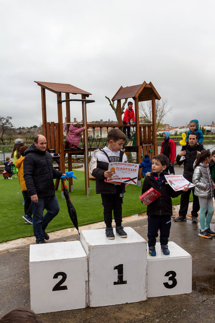 Fotos: I edición de la San Silvestre escolar