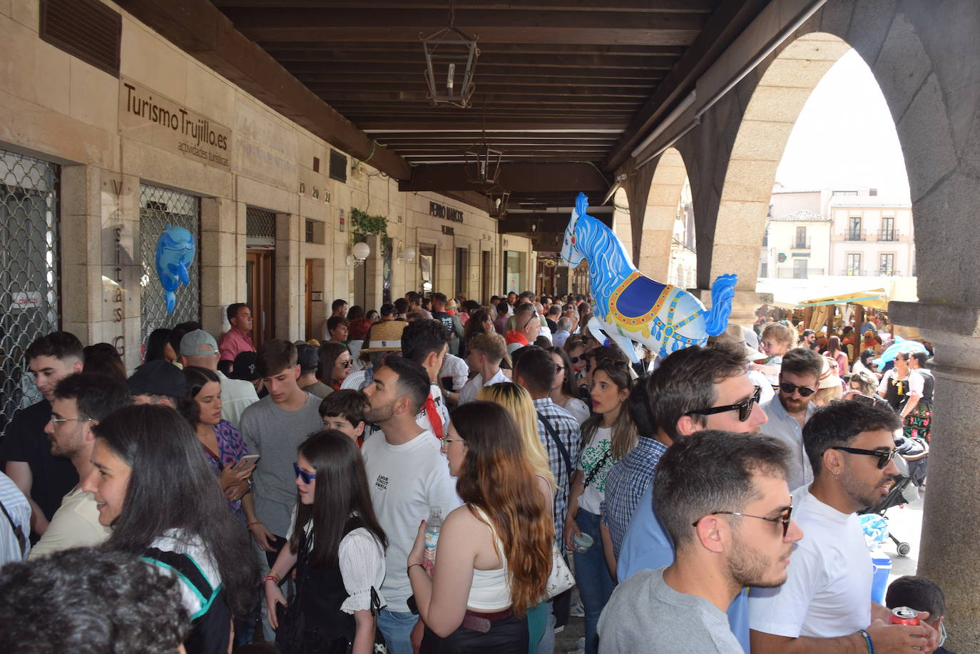 Un multitudinario y caluroso Chíviri