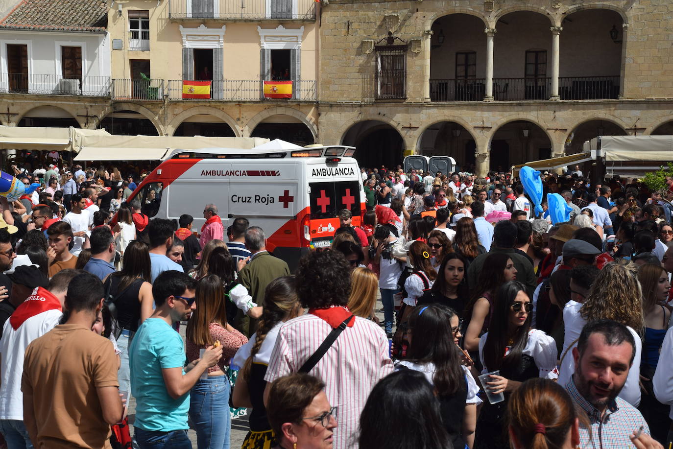 Un multitudinario y caluroso Chíviri