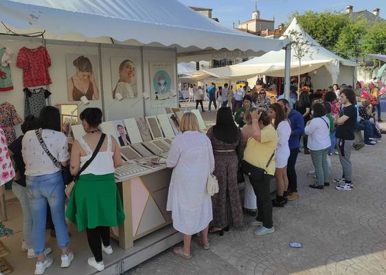 La feria de artesanía vuelve junto al certamen quesero