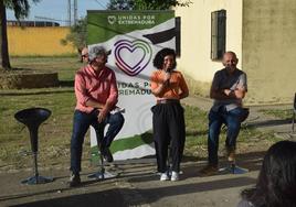 Ana Iglesias, junto a los candidatos a la Asamblea.