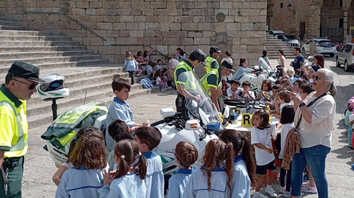 La Guardia Civil acerca sus 'herramientas' al alumnado