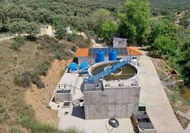 La ETAP de Madroñera, que todavía no está funcionando al 100%. El nucleo de población trujillano se abastece de el municipio madroñero.