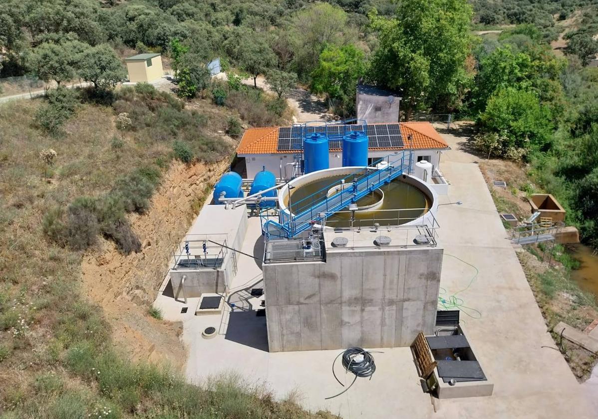 Un problema del agua en Pago de San Clemente a varias bandas