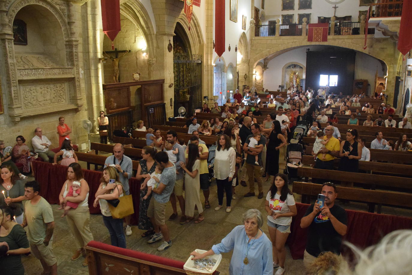 Presentación de los bebés a la Virgen