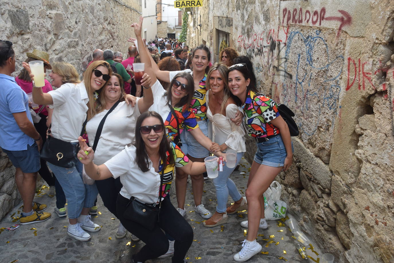 Ambiente festivo del día de la capea de las mujeres