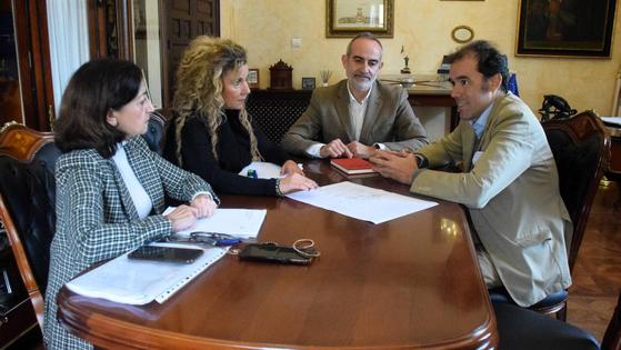 La empresa de la fábrica de diamantes, con voluntad para solucionar la polémica de las torretas