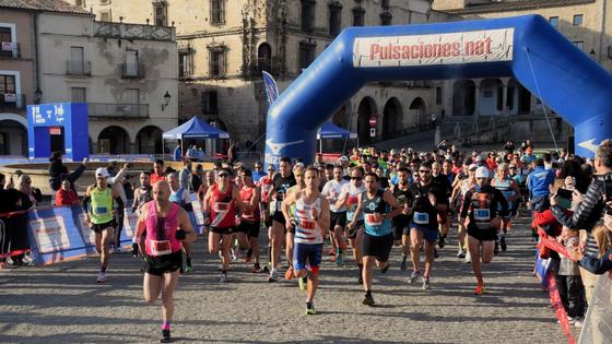 Javier Canelada y Beatriz Alonso ganan la VII Media Maratón Ciudad de Trujillo
