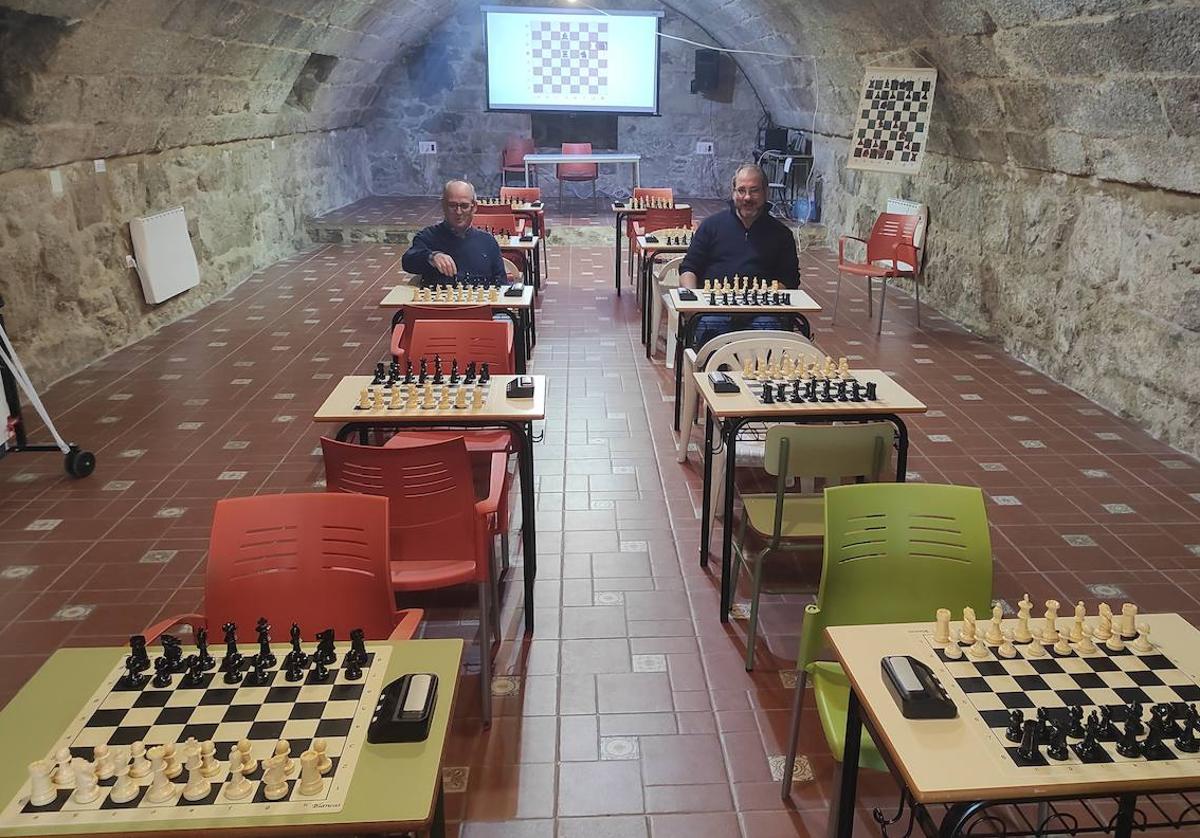 El club de ajedrez va mejorando sus prestaciones con nuevos elementos