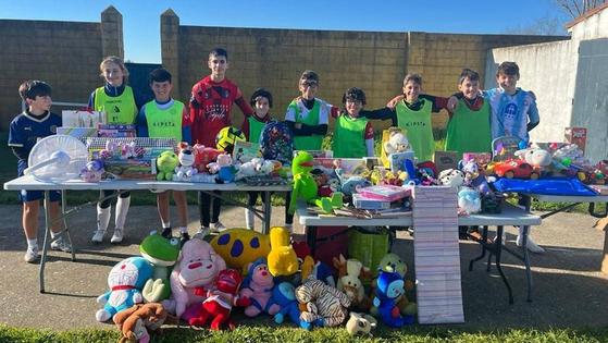 La campaña solidaria 'Regala un juguete' obtiene más de 300 regalos