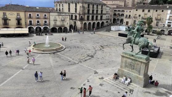 La recién creada mesa de turismo establece sus primeras medidas a seguir