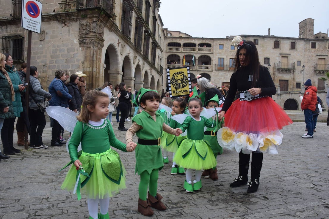 Un carnaval de cine, con el Sagrado Corazón de Jesus