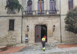 El Ayuntamiento es uno de los edificios donde se ha intervenido.