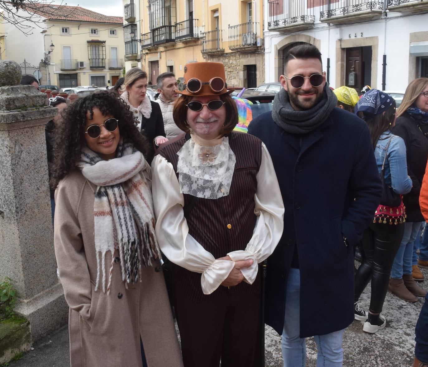 Concurso de comparsas y primer día de festejos taurinos