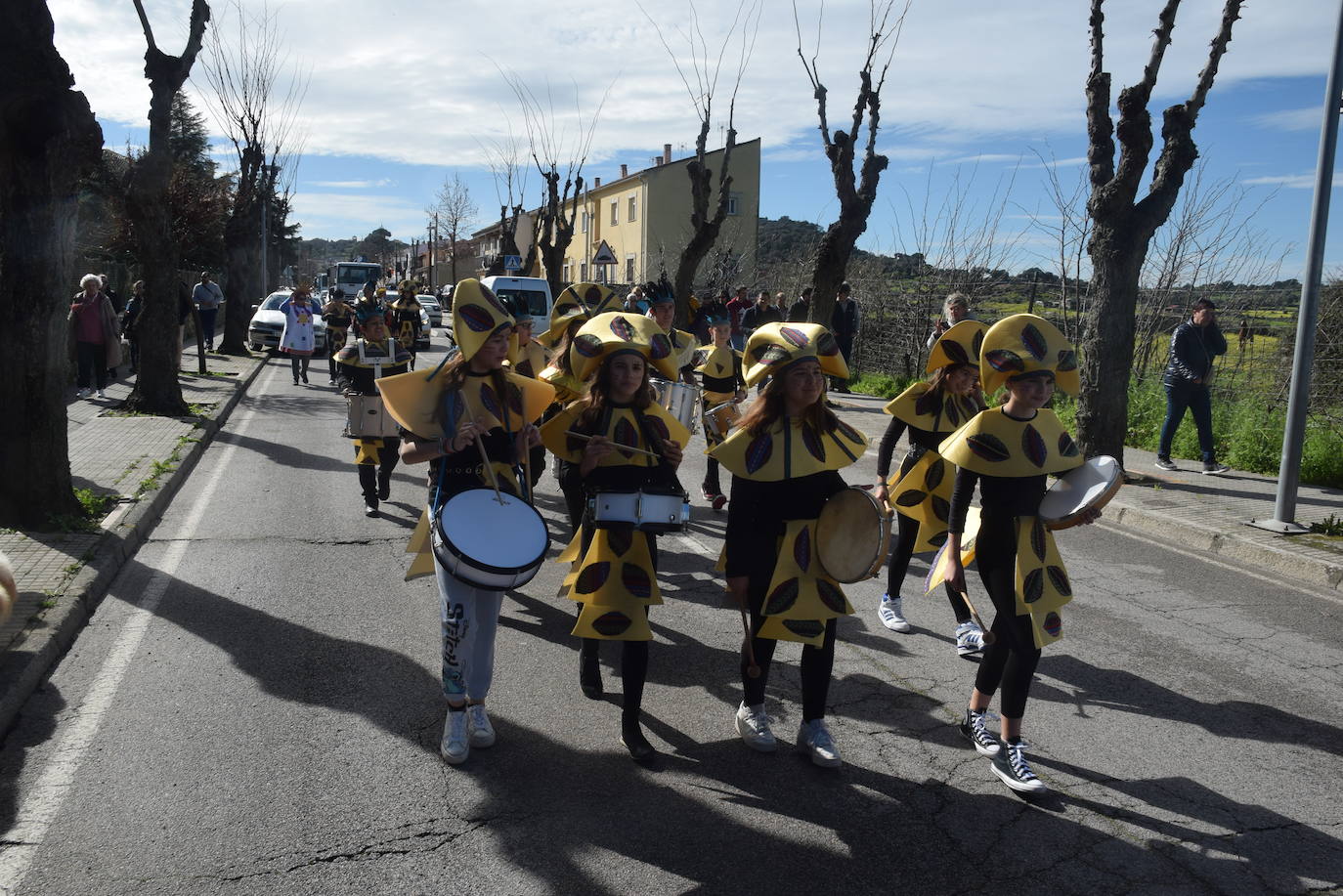 El colegio Las Américas celebra su desfile de Carnaval