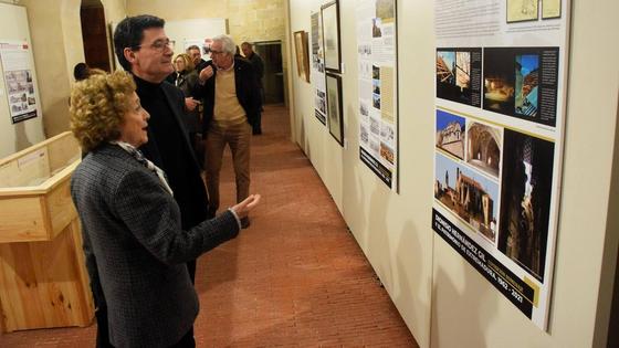 El Barrantes Cervantes acoge una exposición basada en la obra de Dionisio Hernández Gil