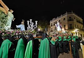 La lluvia da un respiro a la procesión con La Oración el Huerto y La Magdalena