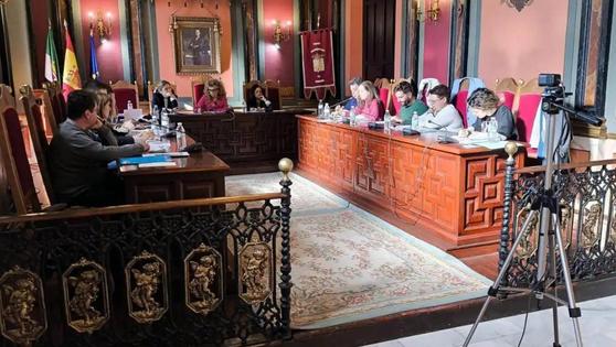 La alcaldesa da explicaciones sobre la residencia de mayores de Huertas de Ánimas