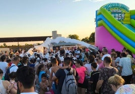 el cañon de espuma al finalizar la convivencia.