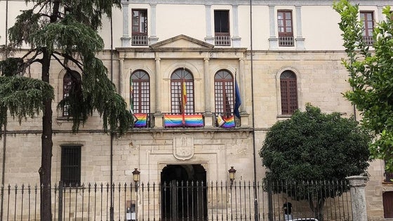 Habrá lectura de un manifiesto con motivo del día del Orgullo LGTBI