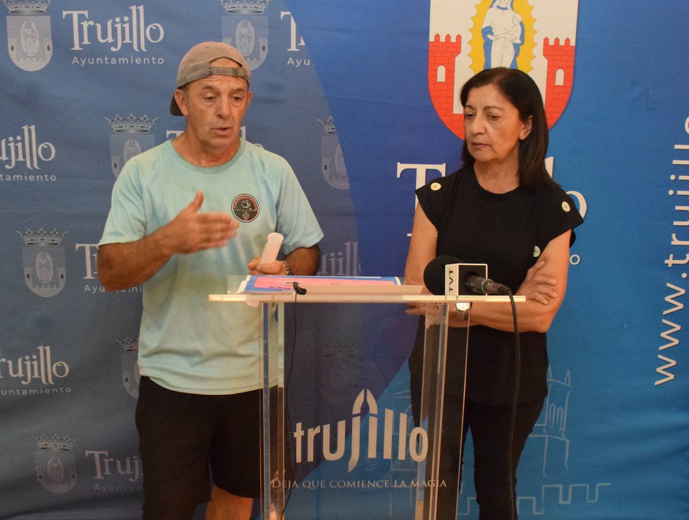Deportes pone en marcha actividades de ocio en las piscinas municipales
