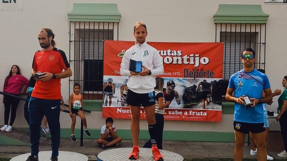 Javier Alvarado sigue con sus buenos resultados en su camino a la maratón de Valencia