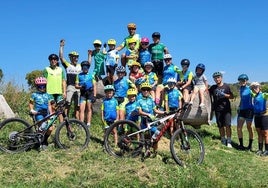 Integrantes de la asociación ciclistas Francisco Pizarro.