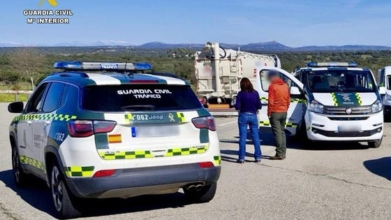 Un conductor es detenido por la Guardia Civil cerca de Trujillo con 500 gramos de cogollos de marihuana