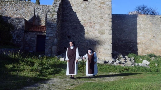 Las jerónimas piden ayuda para que su torre no se caiga