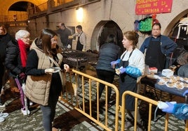 Degustación de sardinas, pestiños y chocolate.