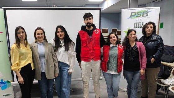 Colectivos sociales se unen para dar a conocer sus recursos y servicios