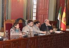 Blancha Henche, junto a algunos de sus compañeros del equipo de Gobierno.