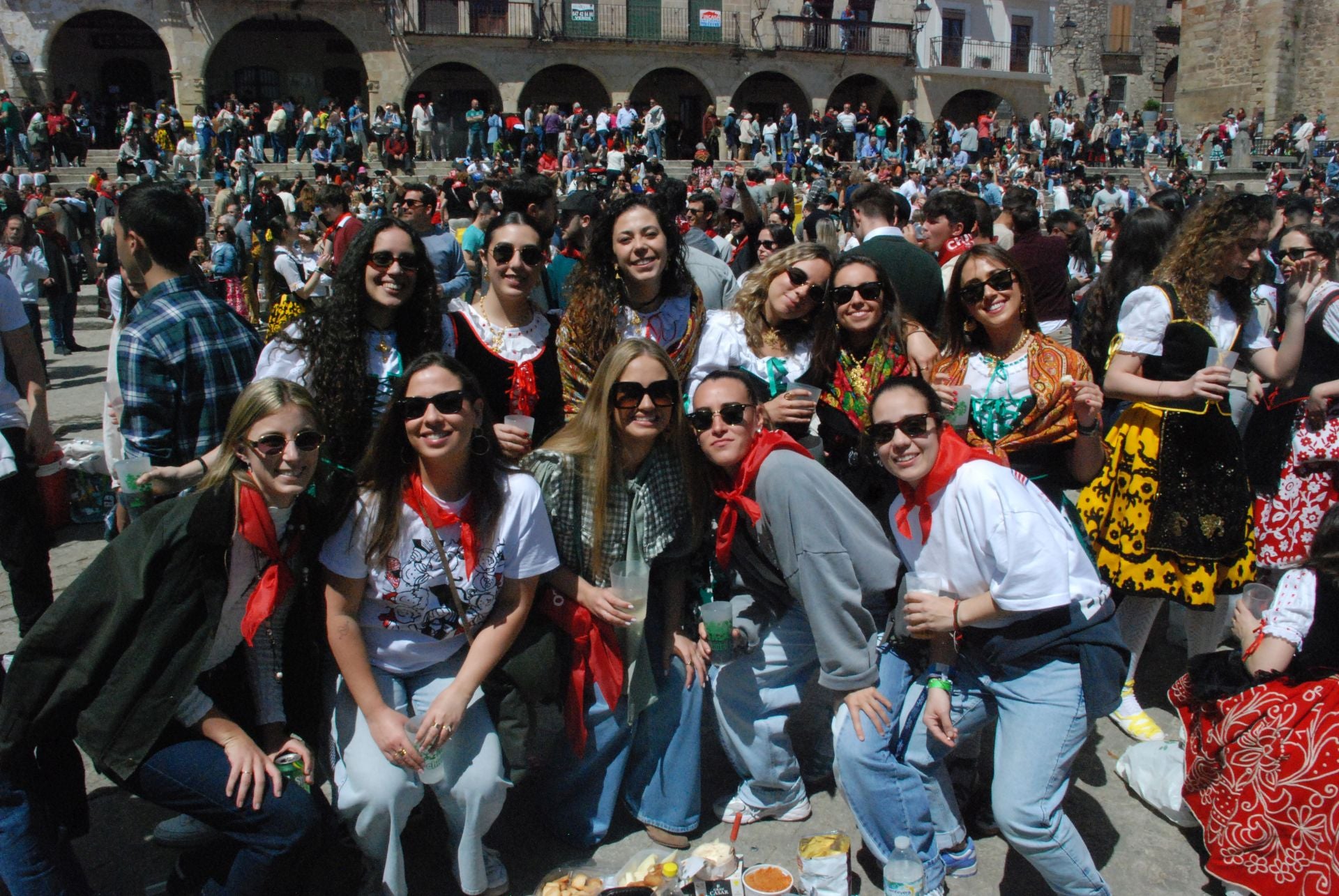 Miles de personas en el Chíviri