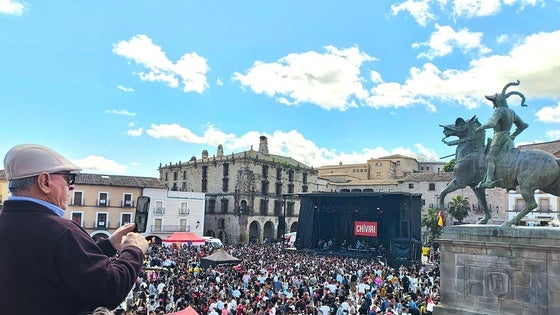 El Chíviri inunda de colorido la ciudad trujillana